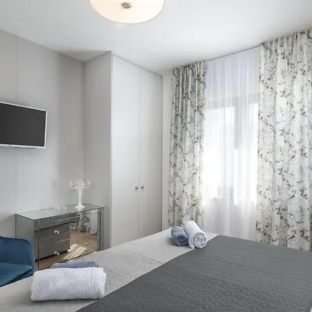 Lorena Dalmacija * נין