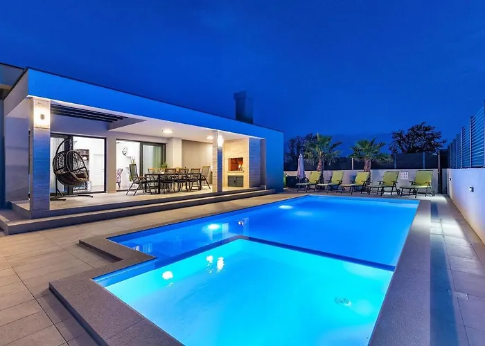 Lorena Dalmacija 펜션 닌