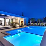 Lorena Dalmacija Holiday home Nin