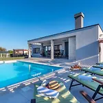 Holiday home Lorena Dalmacija *