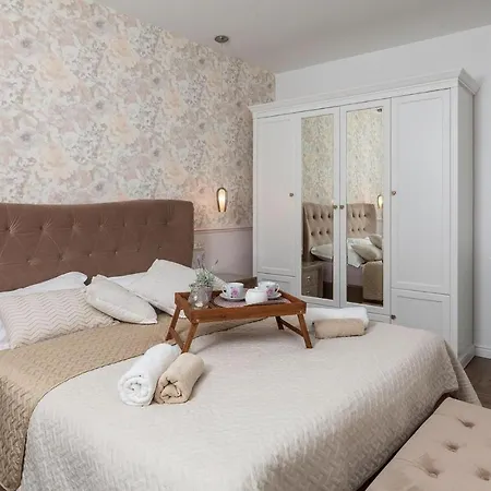 Lorena Dalmacija Holiday home Nin